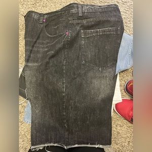 Eighty732 Black48W 14.5L Faux leather back pocket Heavy Starch No Crease